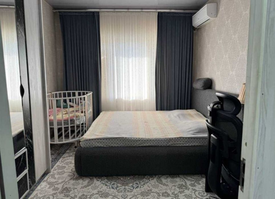 Юнусабад 11 кв 2/4/4 (58м2) Хавас маркет. Чуткий состояна