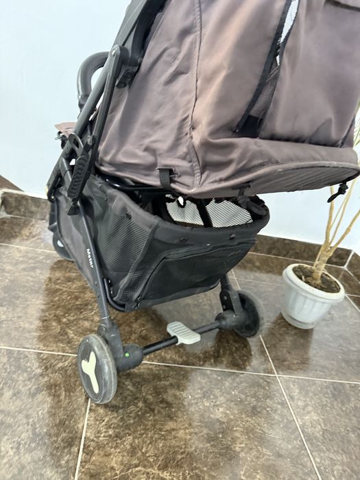 Продам коляску прогулочную M star