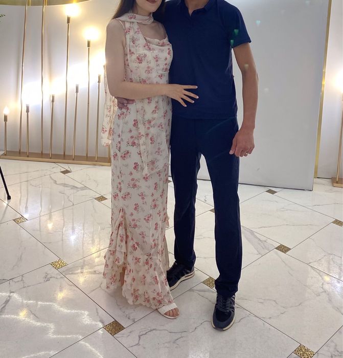 продаеться вечернее платья 44-46 рр