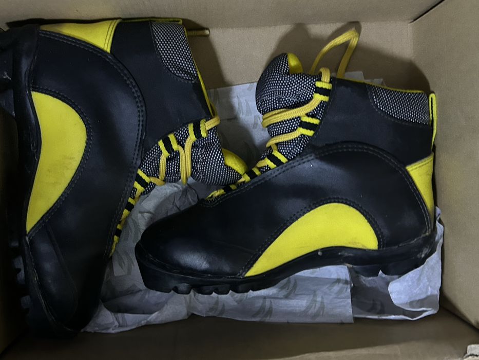 Лыжные кросовки детские 35 размер