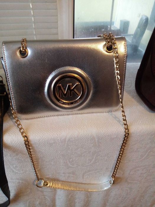 Продавам дамски чанти