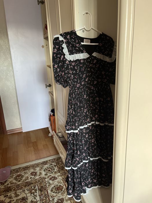 Платье Secret Store в отличном состоянии