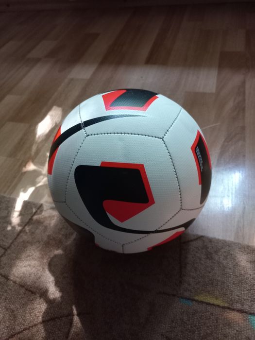 Vând minge fotbal Nike-Park