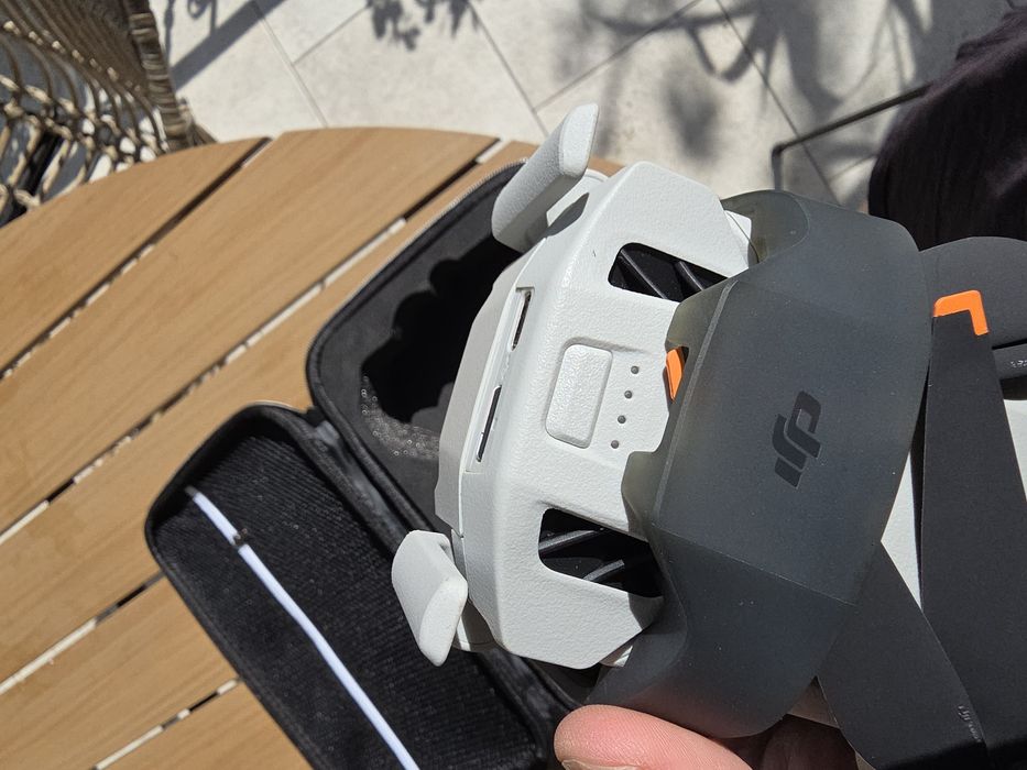 Drona dji mini 4 pro 15 min folosita, ca noua