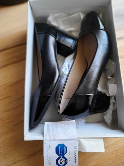 Дамски обувки Geox