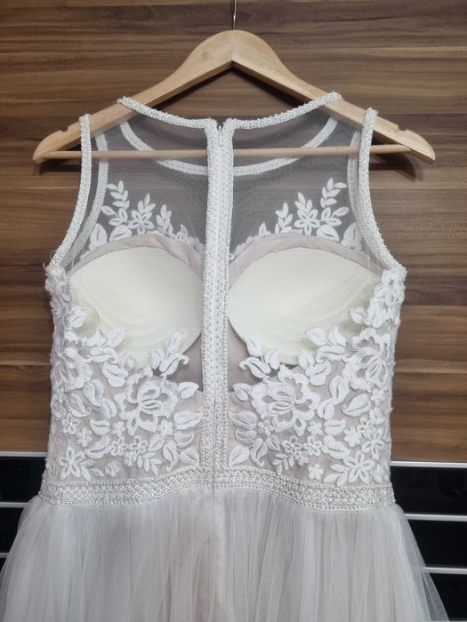 Rochie mireasa.din voal.oferta .