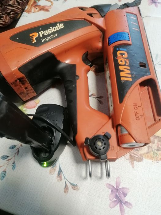 Pistol cuie mari Paslode IM90I