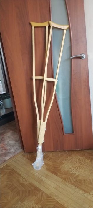 Костыли деревянные