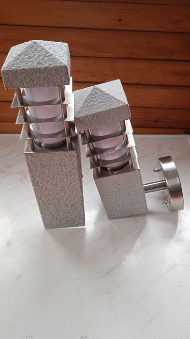 Градинска лампа за фасада и ограда