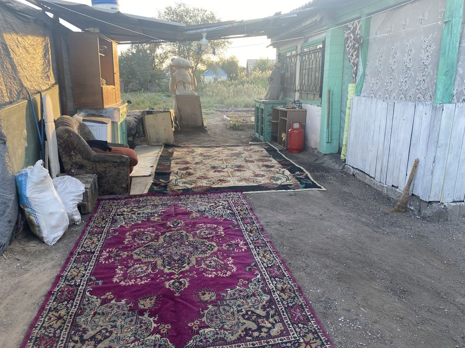 Продаеться дача бам горняк срочно пишите на ватсап