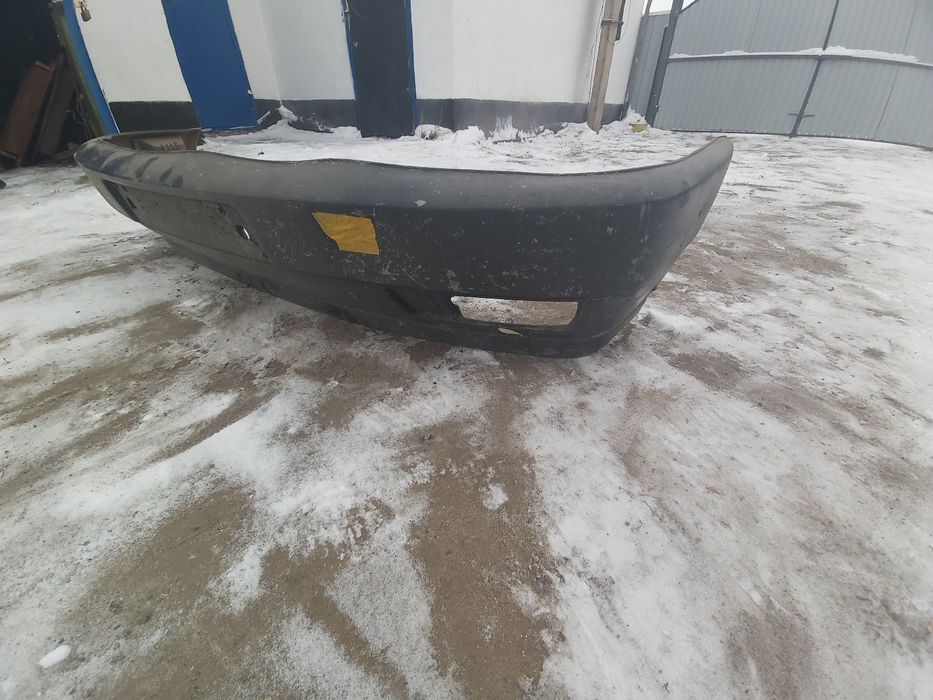 Бампер передний.