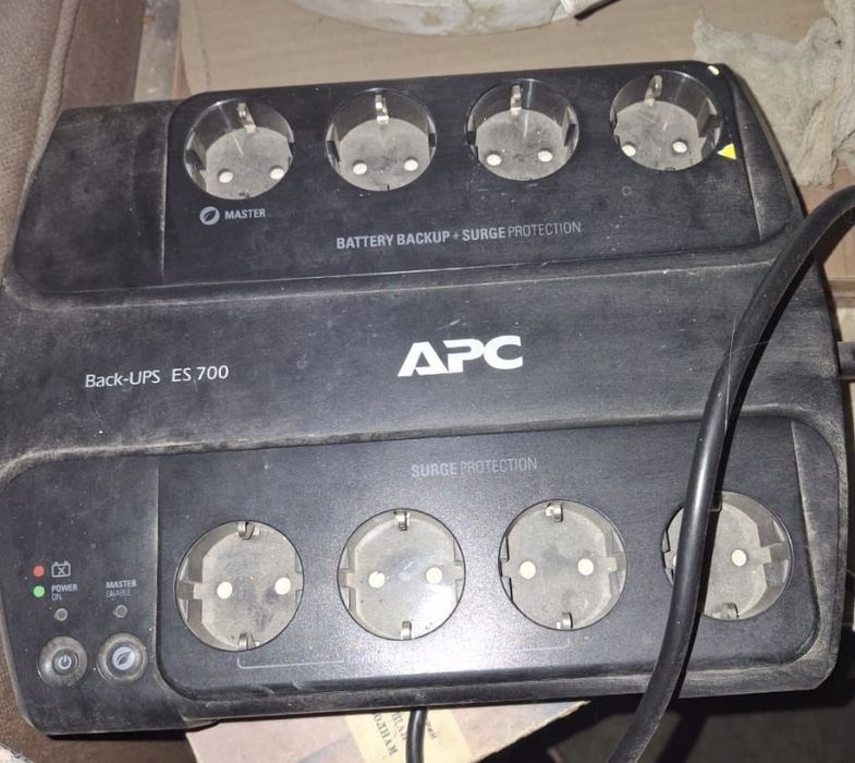 Продам ИБП (UPS) APC Back-UPS ES 700