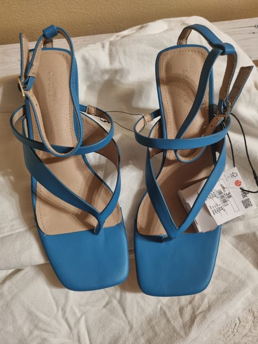 Sandale albastre