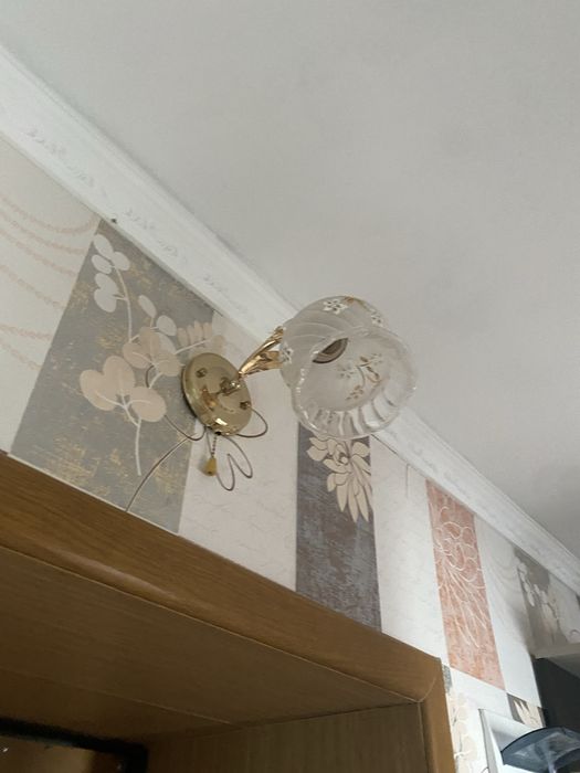 Люстры продам дешево