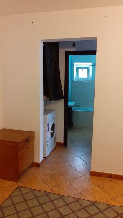 Inchiriez ap 2 cam. Dec. cu CT, zona Obcini