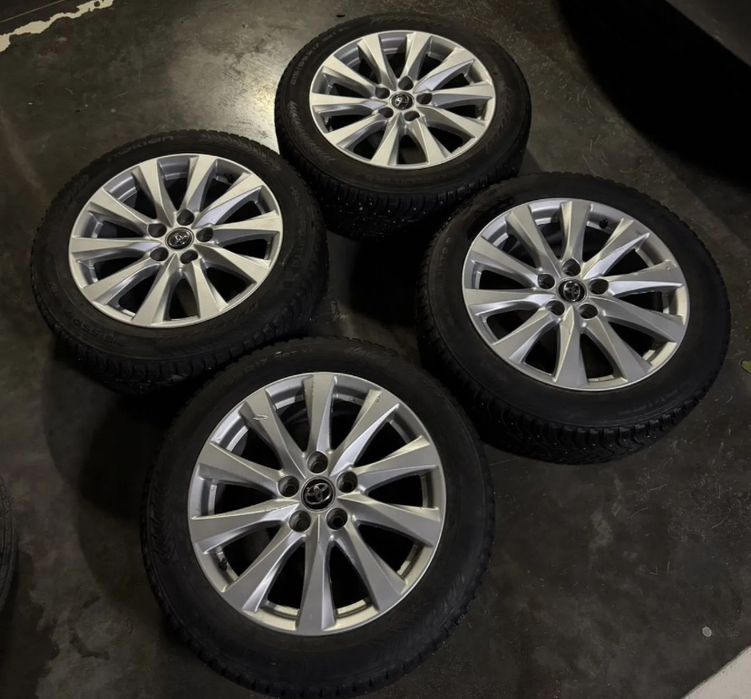 R17 Camry оригинал колеса зимние