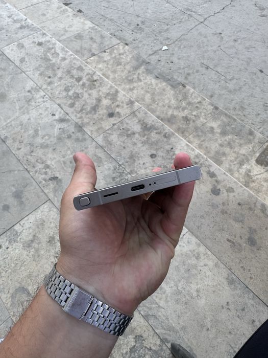 Samsung S24 ULTRA 12/256 srochna sotiladi