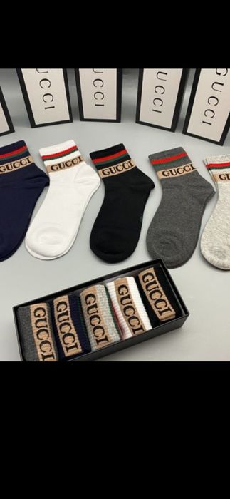 Șosete Gucci, Off White, Burberry, model 2026