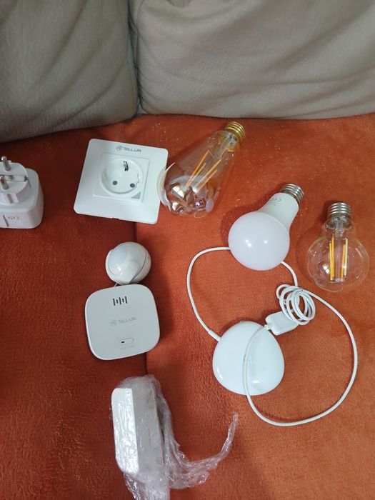 Camera Tellur interior / exterior