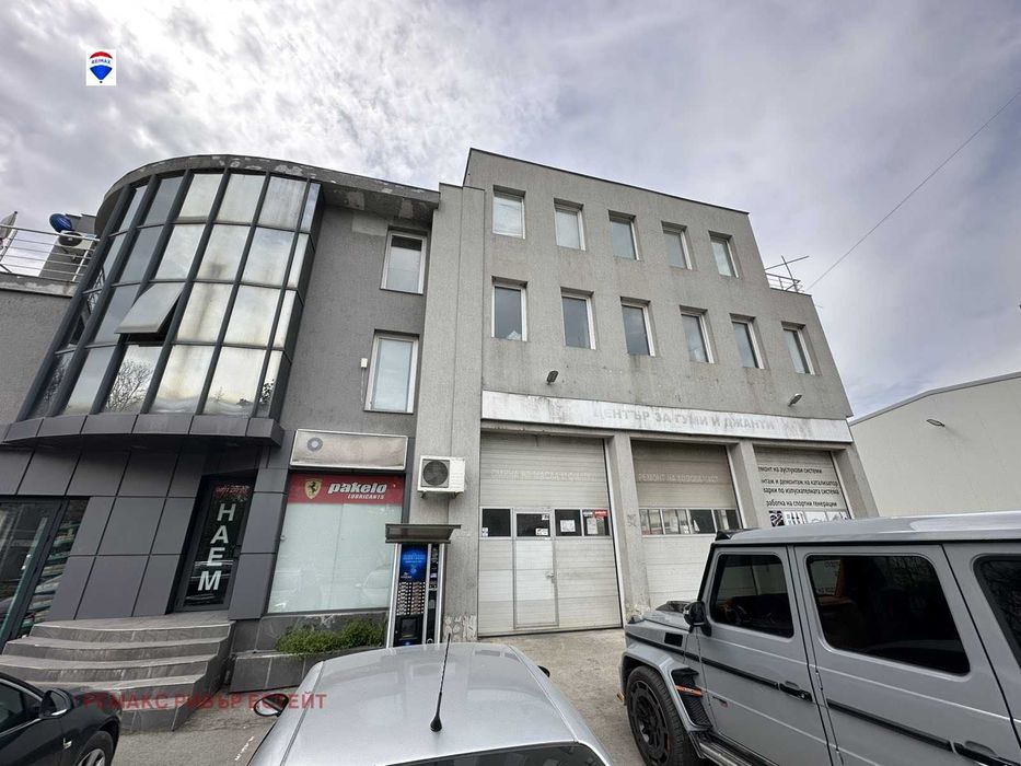 Офиси под наем в търговия на едро гр. Русе