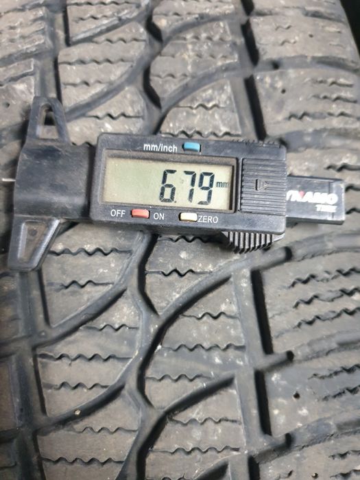 215/65R16c  Tigar 8 pl