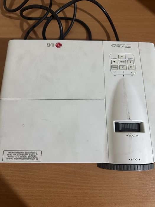 Проектор LG  в отличном состоянии