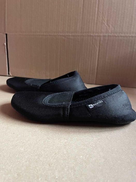 Papuci gimnastica pentru copii - marimea 31