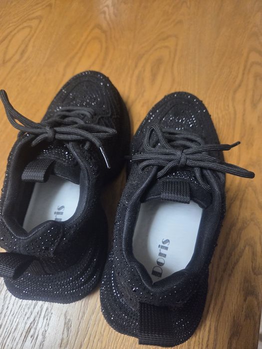 Дамски маратонки с камъни 38 номер