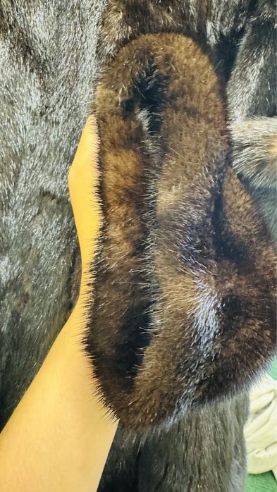 Норкавая шуба мех