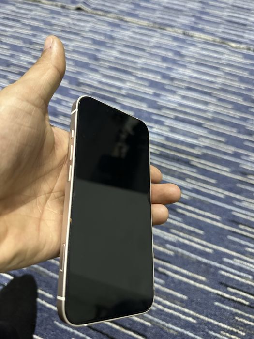 Iphone 13   Karobka dakument yangi