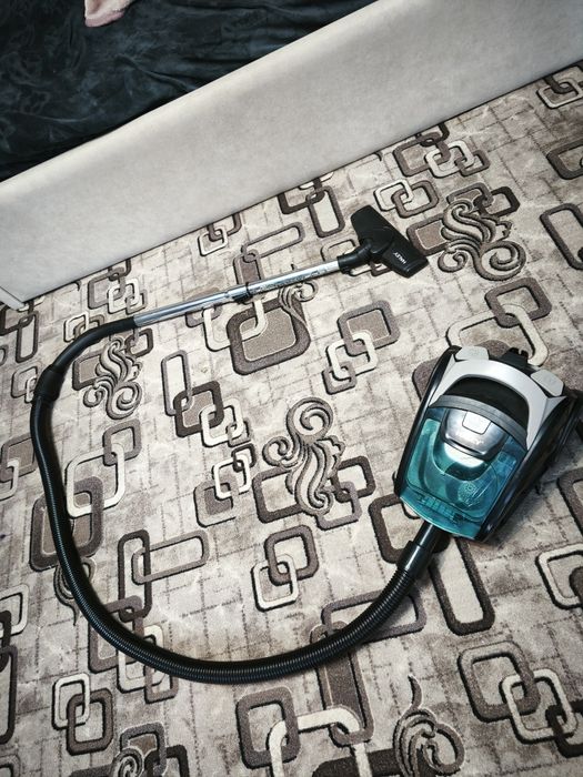 Продам новый пылесос