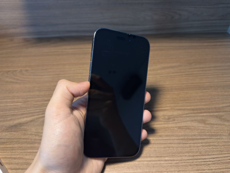 Фиолетовый Iphone 14 pro, в отличном состоянии