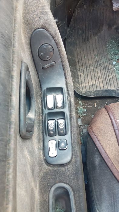 Продается хундай саната на запчасти