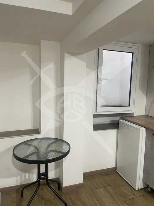 Дава се под наем Едностаен апартамент в София, Център - 20 кв.м за 400 € - Снимка #1