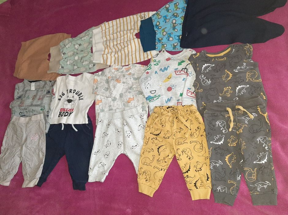 Compleuri si pantaloni nou nascuti pret 60 lei