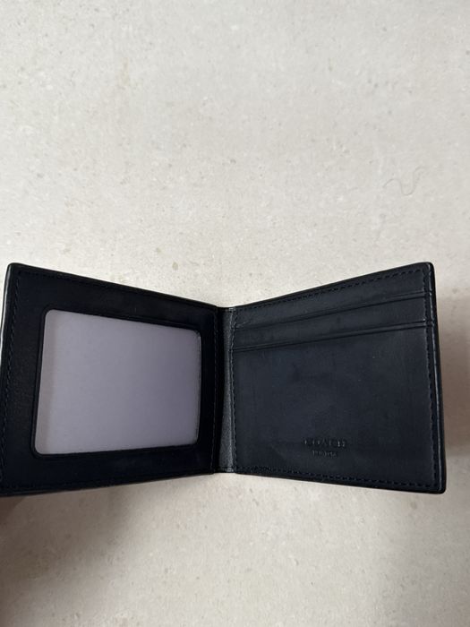 Комплект Coach портфейл + кардхолдър + ключодържател със стилен дизайн