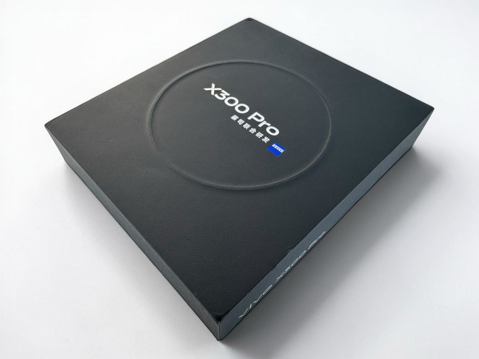 НОВ! Vivo X300 Pro 256GB 12RAM Mist Blue Гаранция!