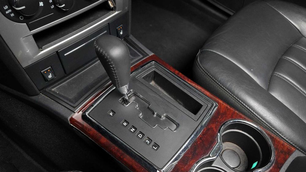 Chrysler 300c 2.7 autogeorge.com