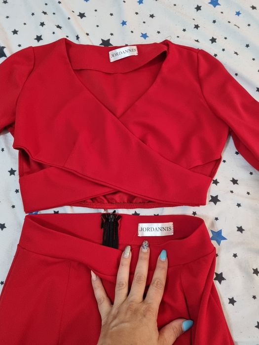 Всички рокли са с различна цена