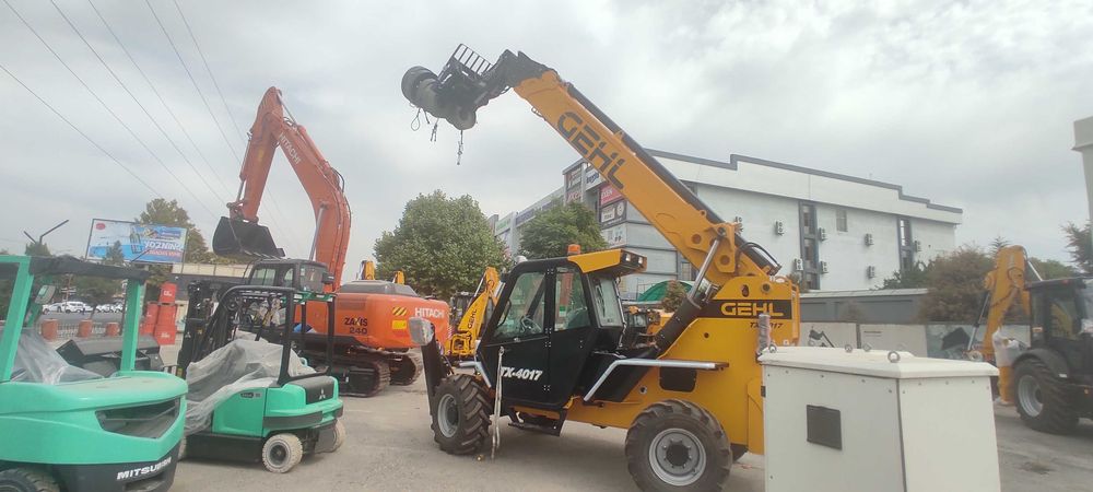 Телескопический погрузчик GEHL TX-4017