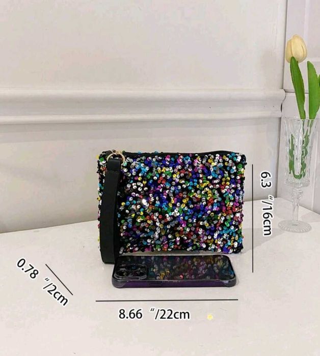 Нова чанта клъч с многоцветни пайети