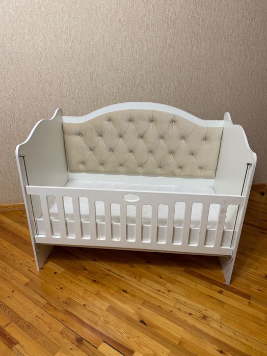 Продам детскую кроватку