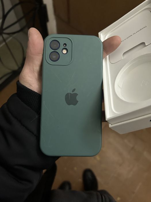 Продам iPhone 12 в отличном состоянии ТОРГ
