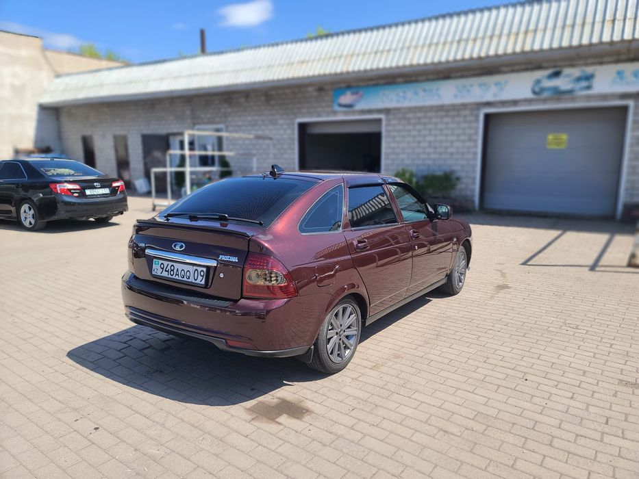 Автомобиль лада приора