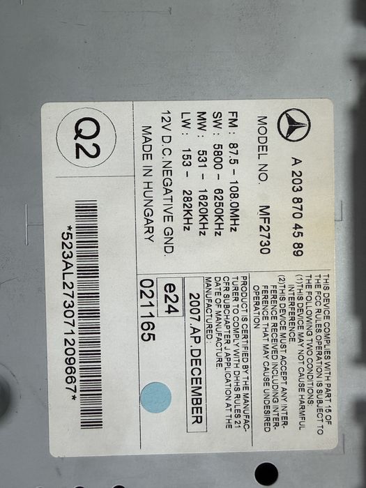 Оригитално радио Мерцедес Ц-класа