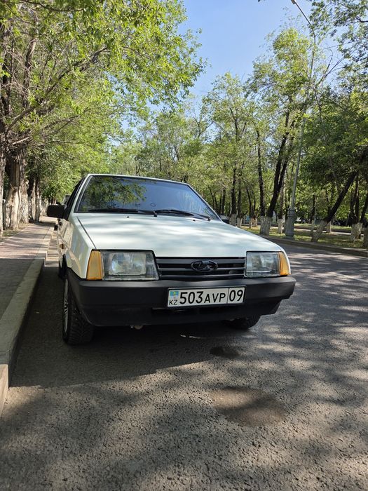 ВАЗ (Lada) 2109.