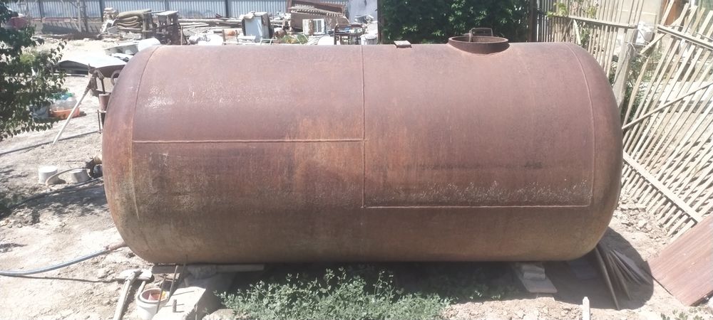 Цистерна (емкость).