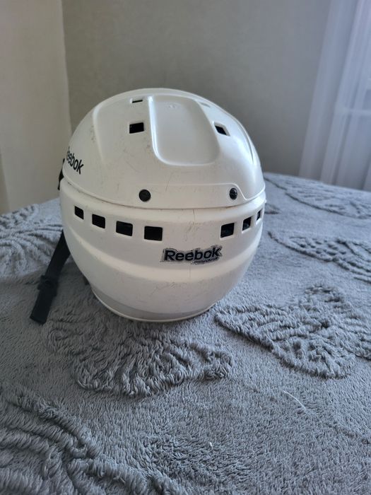 Хоккейный шлем Reebok