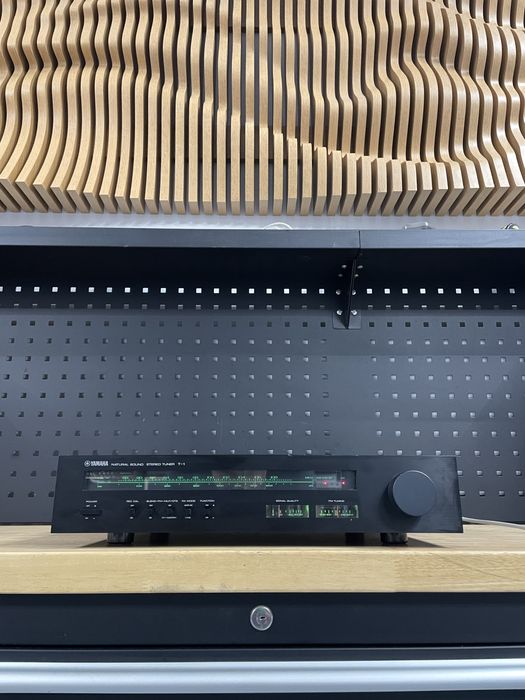 Tuner yamaha A-1