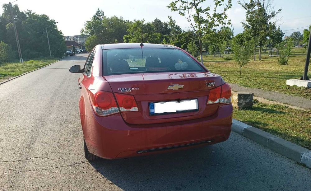 Vând Chevrolet Cruze